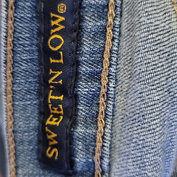 Lucky Brand Sweet'N Low bootcut denim blue jeans stretch Size 4 / 27 Ankle EUC… - Picture 6 of 8